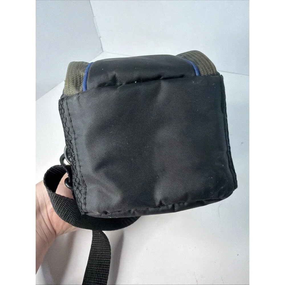 Case Logic Small Camera Case ~ Black And Blue Vintage